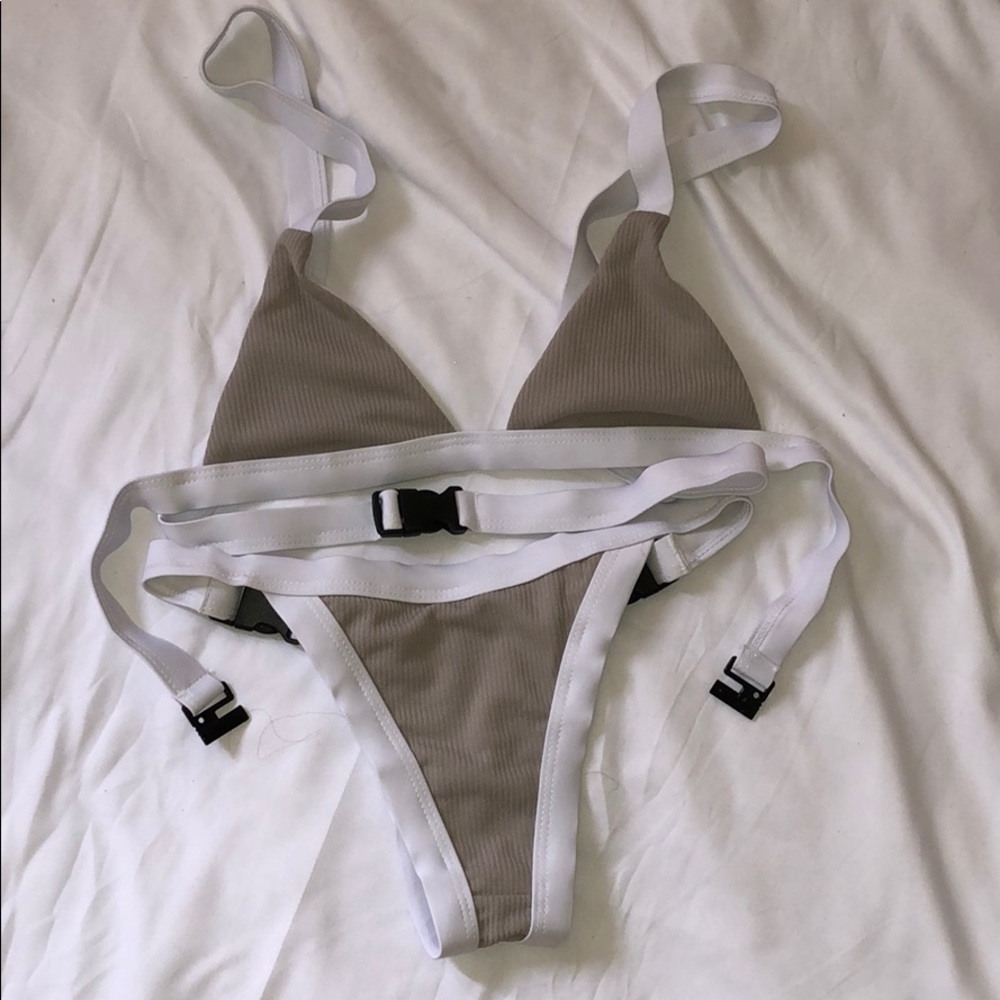 XS buckle bikini